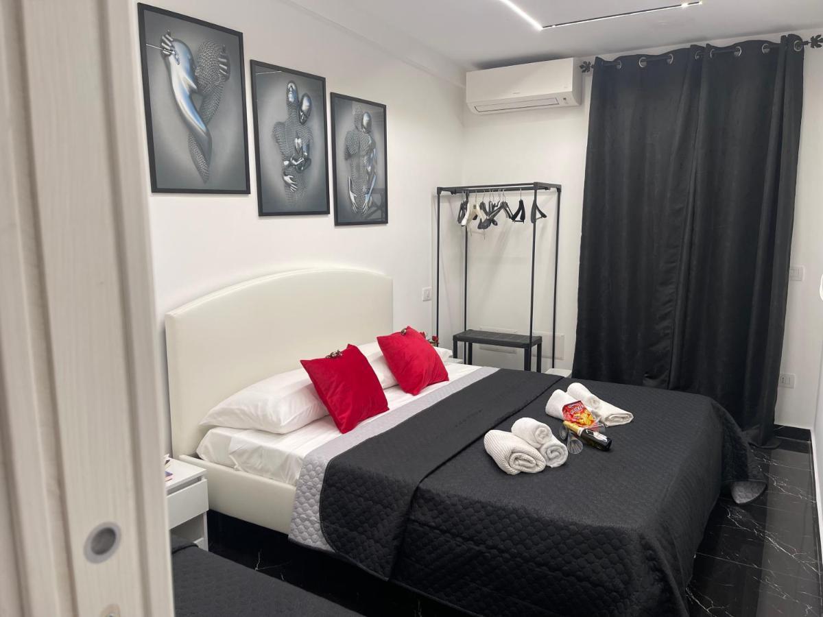 Lux House Airport Guest house