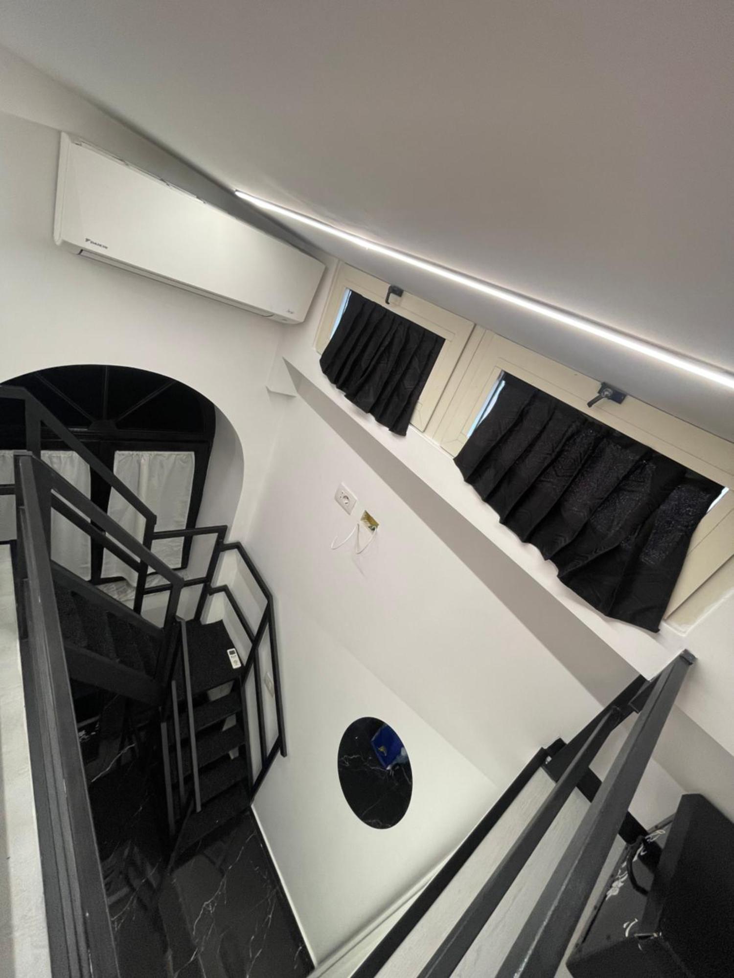 Lux House Airport Guest house