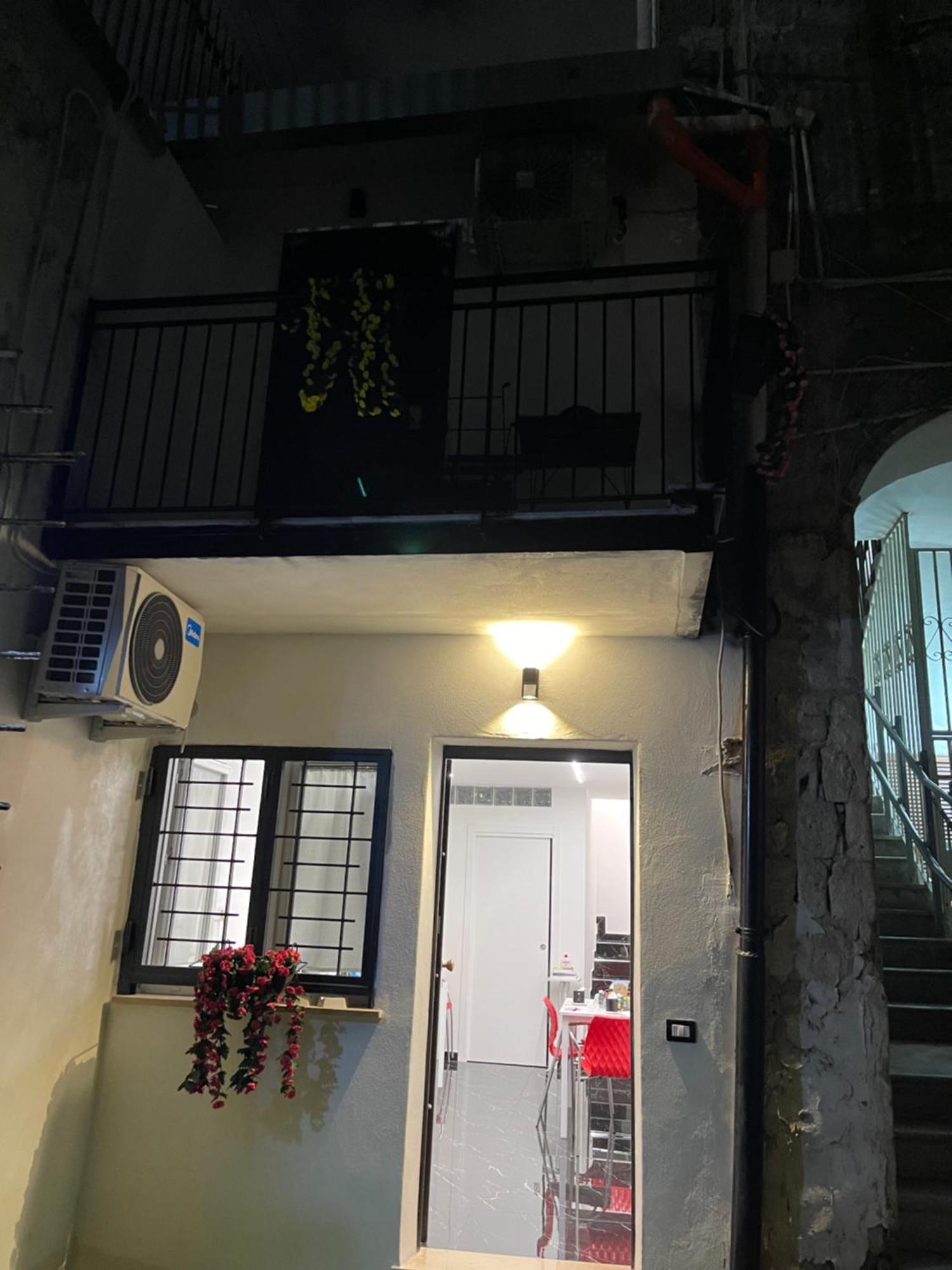 Lux House Airport Guest house