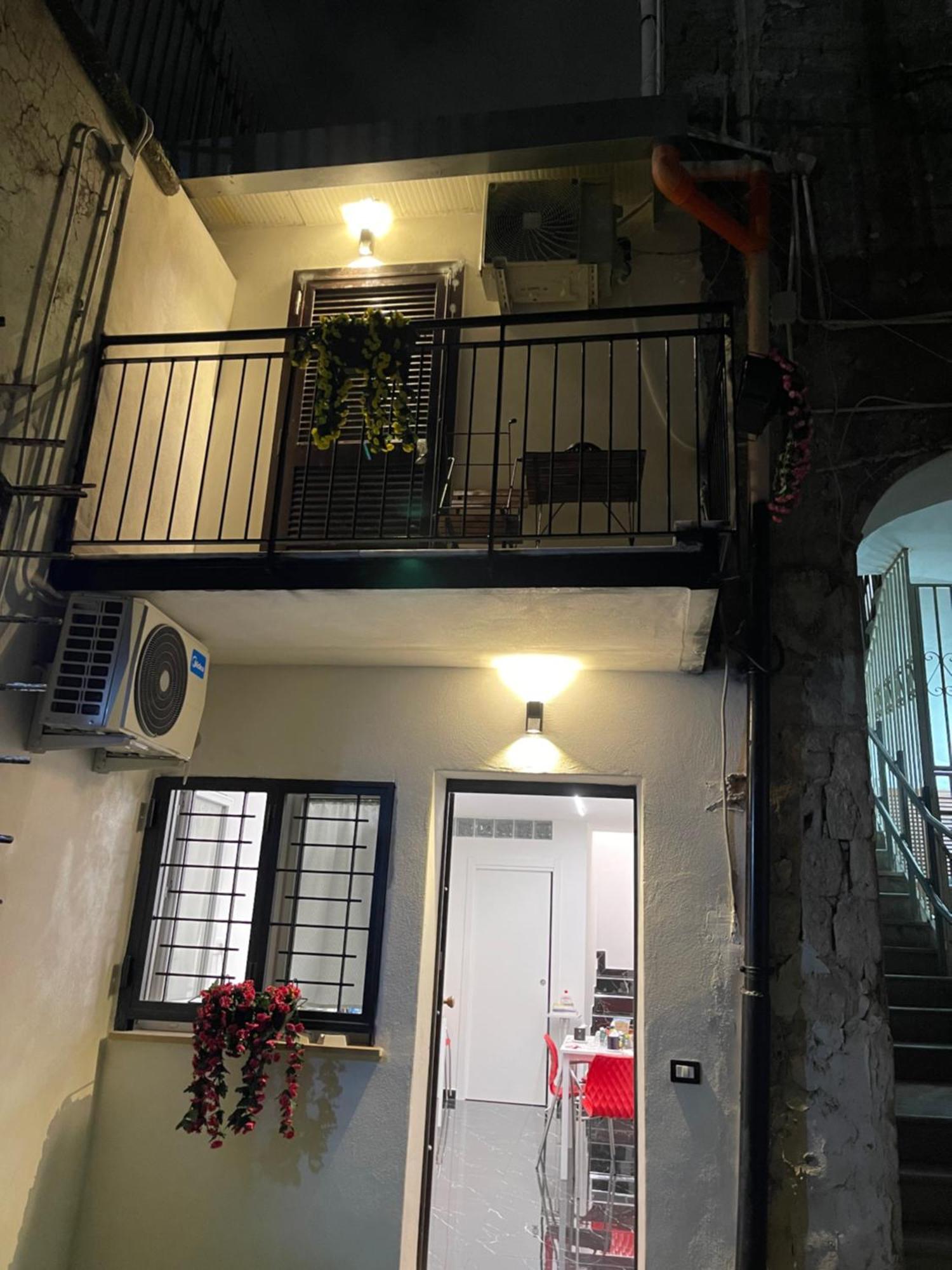 Lux House Airport Guest house